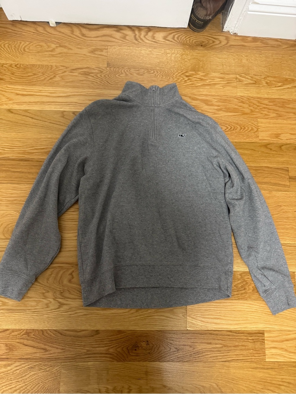 Vineyard Vines Men's Gray Quarter-Zip Sweater